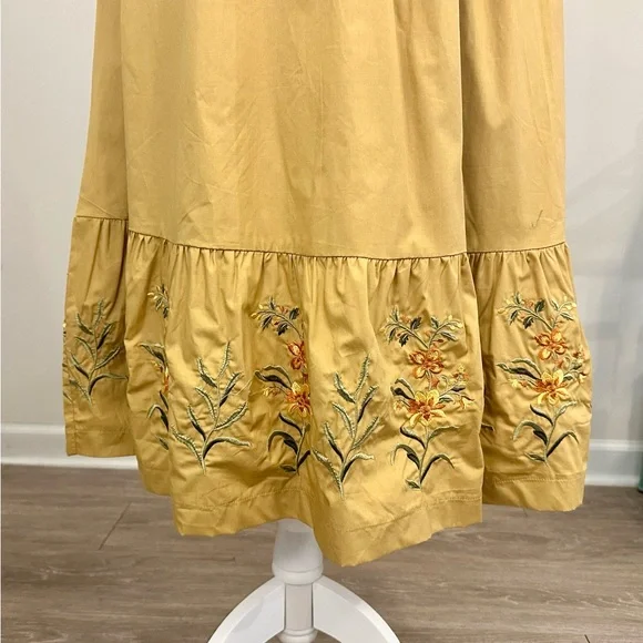 Embroidered Midi Dress - Picture 3 of 4